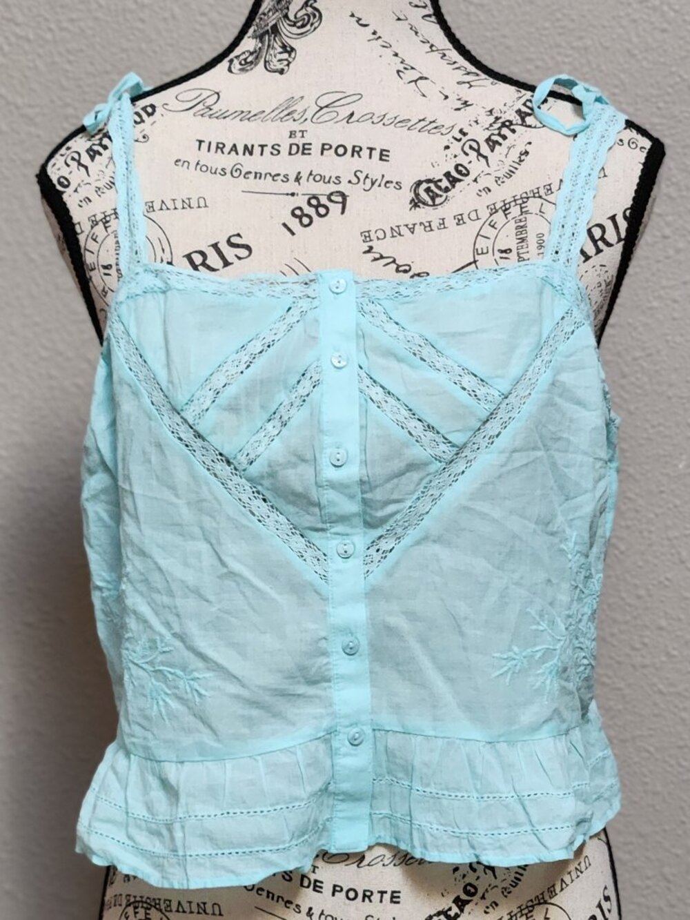 AMERICAN EAGLE Turquoise Smocked Back Embroidered Cami Top - Medium - NWT NEW